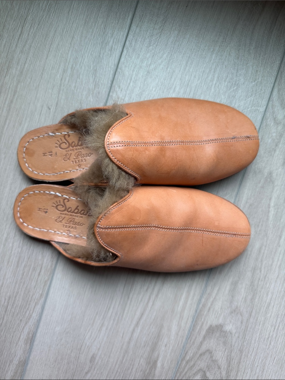 Sabah Baba tan leather mules with shearling, size 41
